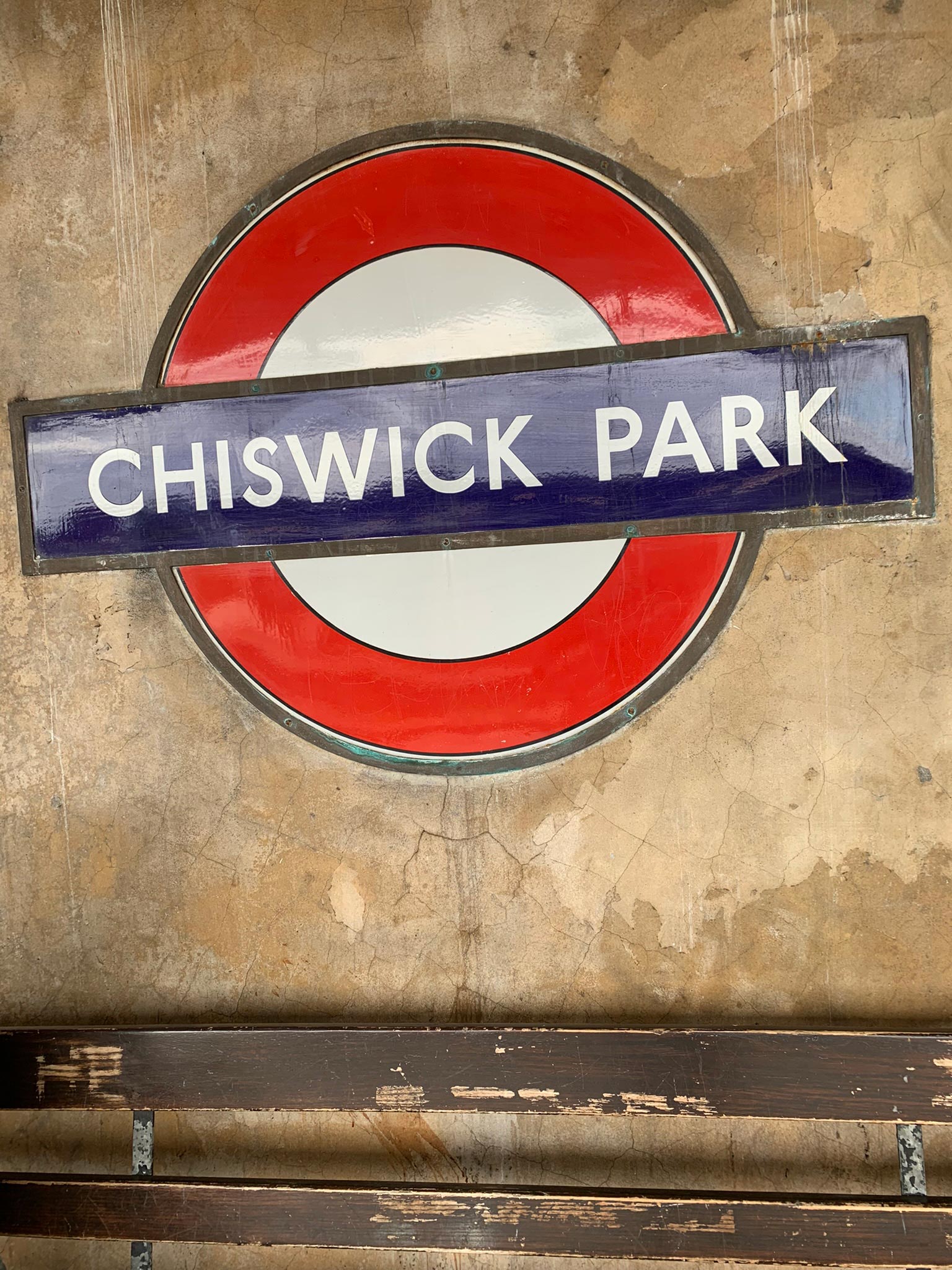 Chiswick, Chiswick Outdoor Market Walk + William Hogarth – Turnham Green to Chiswick Park Tube Stations, Welsh Man Walking