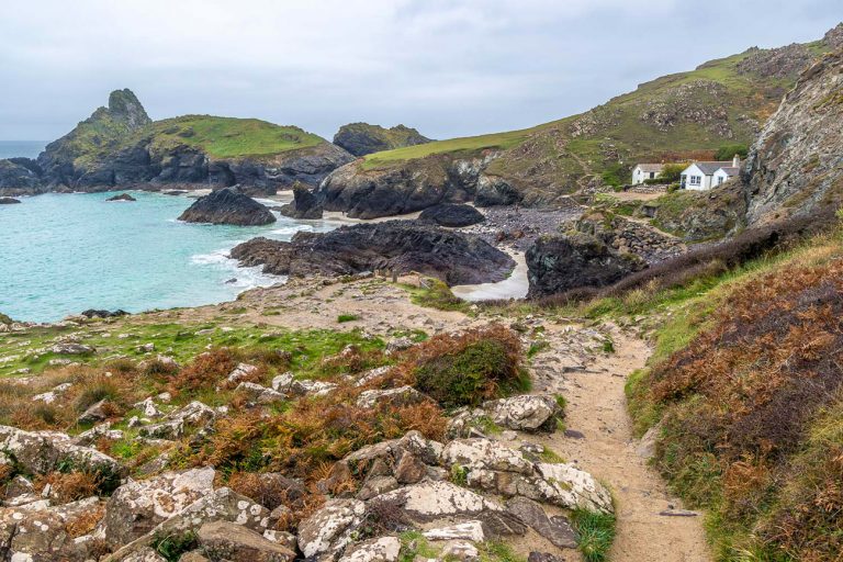 Cornwall Lizard Point Lizard Peninsula Circular Walk – Lizard Point, Kynance Cove, Cadgwith ...